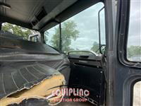 2006 Mack MR