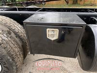 2006 Mack MR