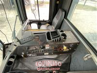 2006 Mack MR