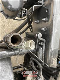 2006 Mack MR