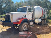 2004 Freightliner FLD112