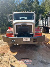 2004 Freightliner FLD112