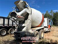 2004 Freightliner FLD112