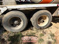2004 Freightliner FLD112
