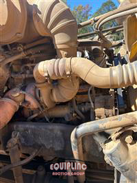 2004 Freightliner FLD112