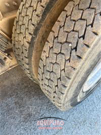 2006 VOLVO TRUCK VHD