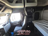 2020 Freightliner CA126