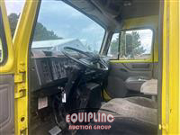 1999 International F-4900 TANK TRUCK