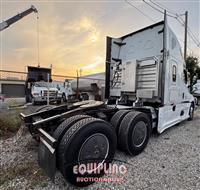 2020 Freightliner CASCADIA