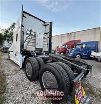 2020 Freightliner CASCADIA
