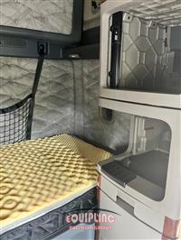 2017 Freightliner CASCADIA