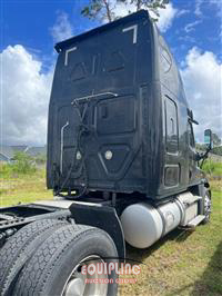 2017 Freightliner CASCADIA