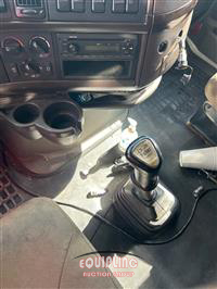 2014 VOLVO TRUCK VNL