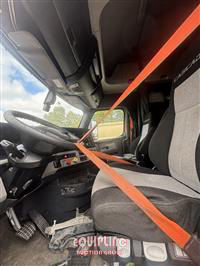 2020 Freightliner CASCADIA