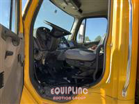 2015 Freightliner M2
