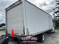 2009 Freightliner M2106