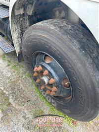 2005 International 4400