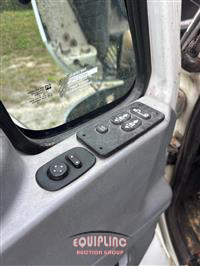2005 International 4400