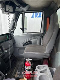 2005 International 4400