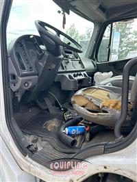 2007 Freightliner M2