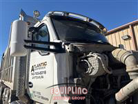 2021 Kenworth T880