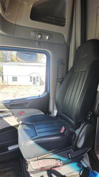 2023 Peterbilt 579