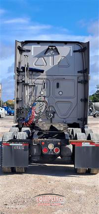2018 Freightliner CASCADIA