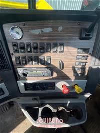 2015 Freightliner 122SD