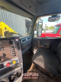 2015 Freightliner 122SD