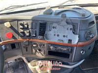 2011 VOLVO TRUCK VNL