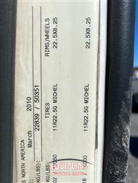 2011 VOLVO TRUCK VNL