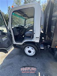 2017 Isuzu NRR
