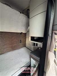 2016 Volvo VNL760