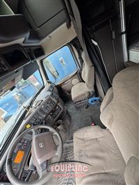 2018 Volvo VNL780