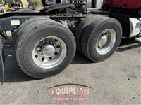 2004 Freightliner CL120