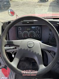 2004 Freightliner CL120