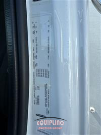 2022 Freightliner M2106