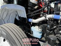 2022 Freightliner M2106