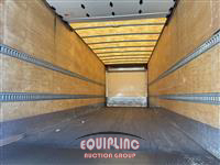 2022 Freightliner M2106