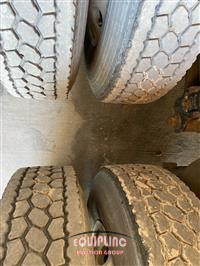 2013 VOLVO TRUCK VNM