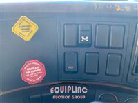 2013 VOLVO TRUCK VNM