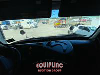 2013 VOLVO TRUCK VNM