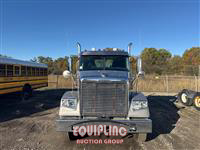 2019 Freightliner SD122