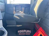 2019 Freightliner SD122