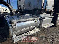 2019 Freightliner SD122