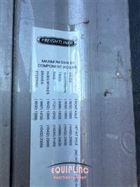 2019 Freightliner SD122