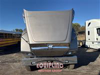 2019 Freightliner SD122