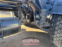 2019 Freightliner SD122