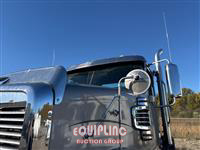 2019 Freightliner SD122