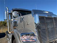 2019 Freightliner SD122